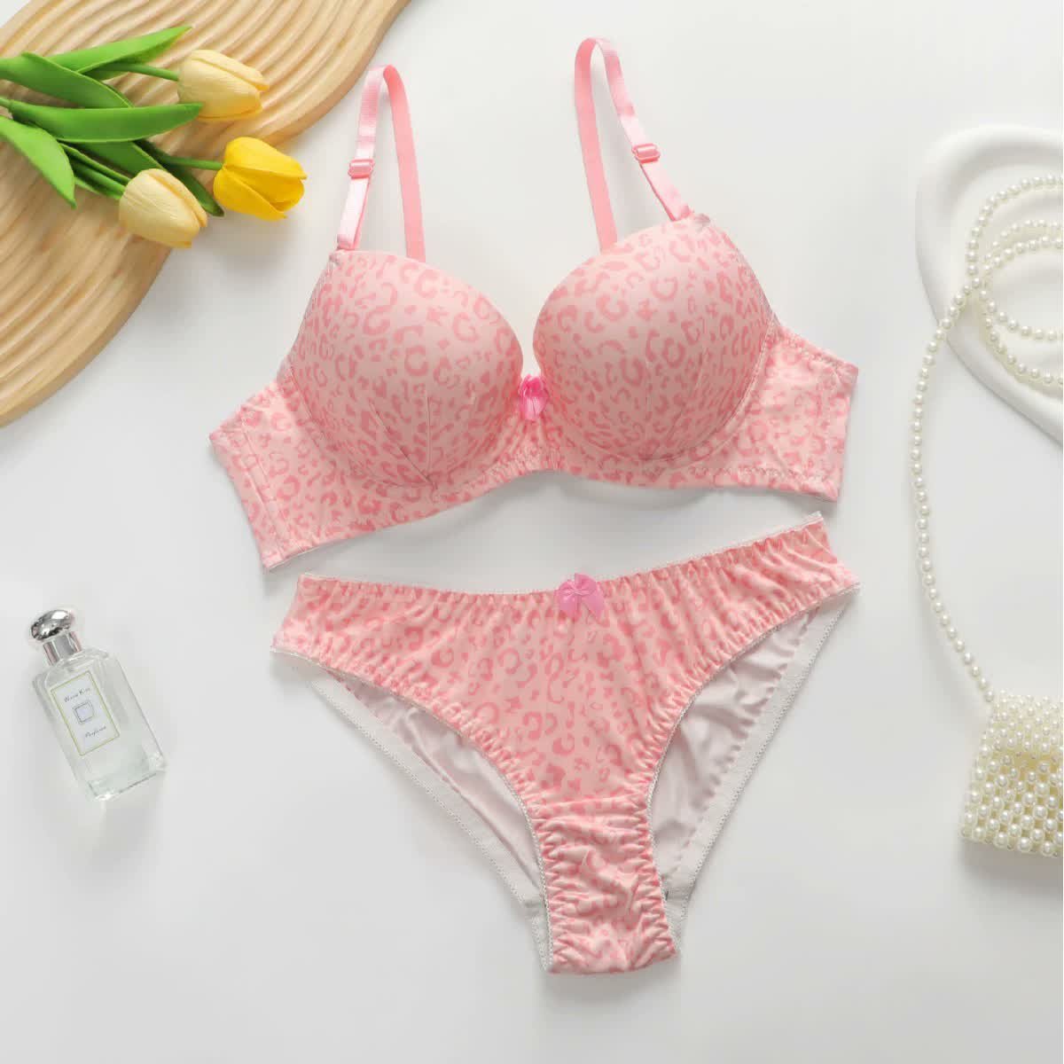 Wholesale Pink Lace Molded Bra Set A2135