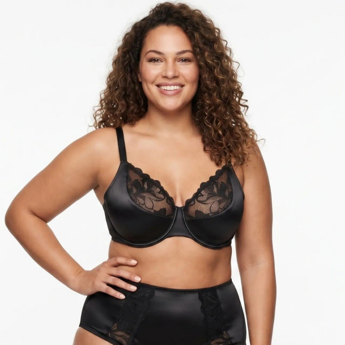 Wholesale Black Satin and Lace Bra Set CNW008