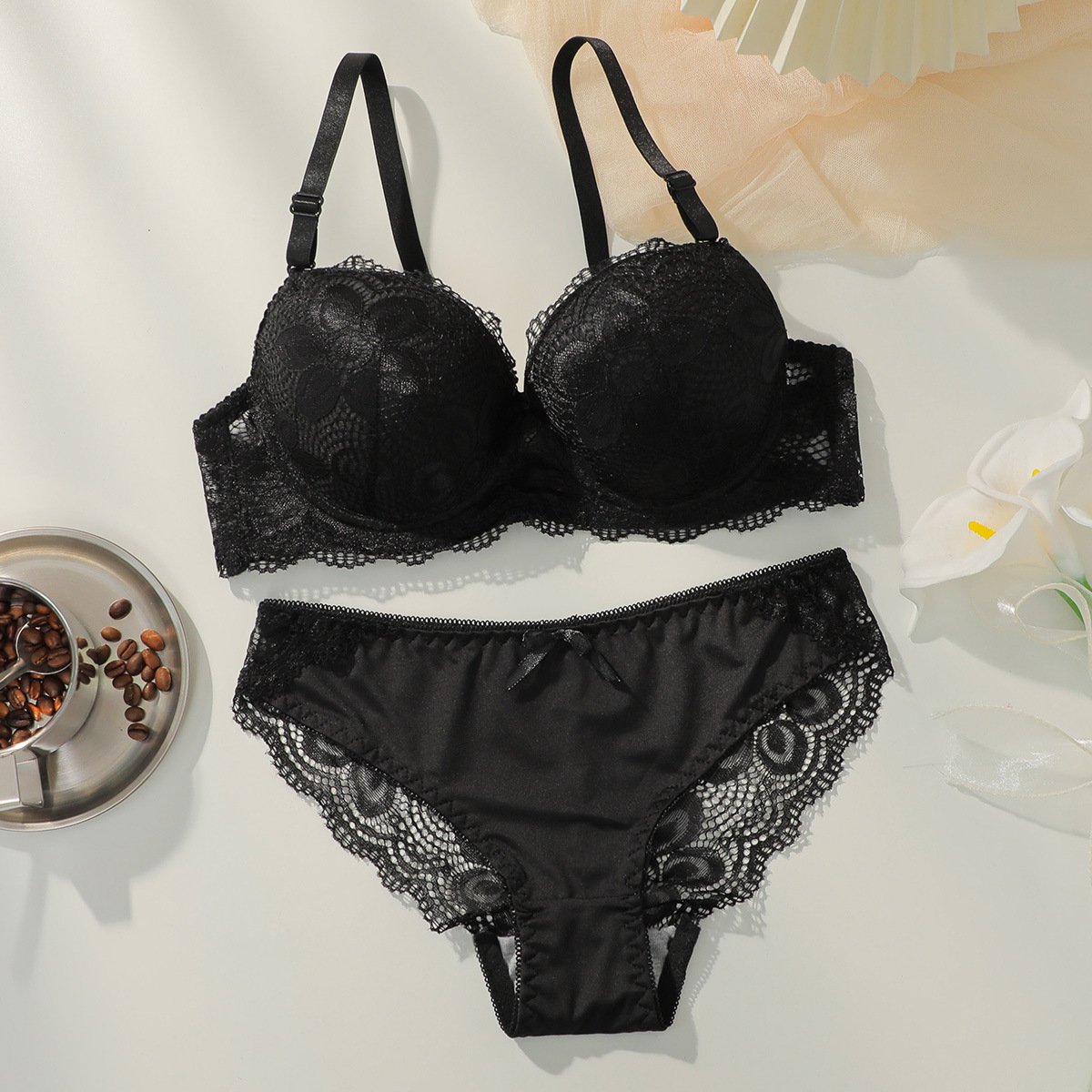 Wholesale Black Lace Bra and Brief Set CNW011