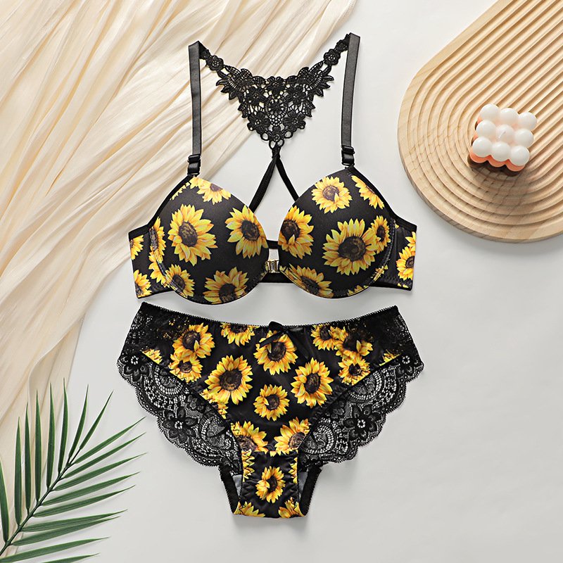 Wholesale Black Sunflower Print Bra Set CNW088