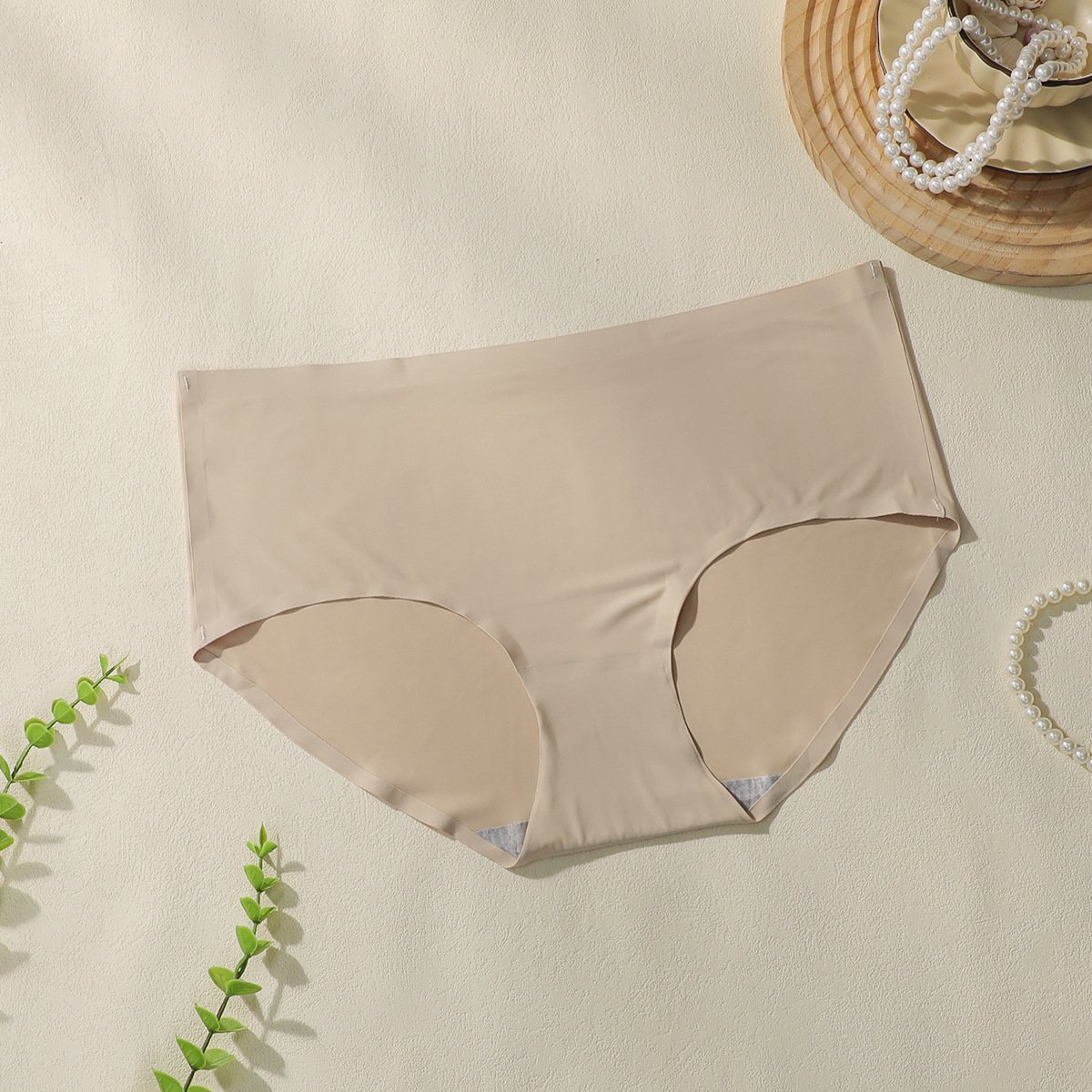 Wholesale Nude Seamless Brief CNW138